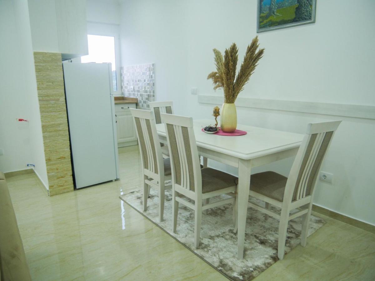 Imperator Apartments Ulcinj Esterno foto