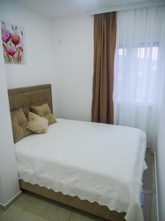 Imperator Apartments Ulcinj Esterno foto